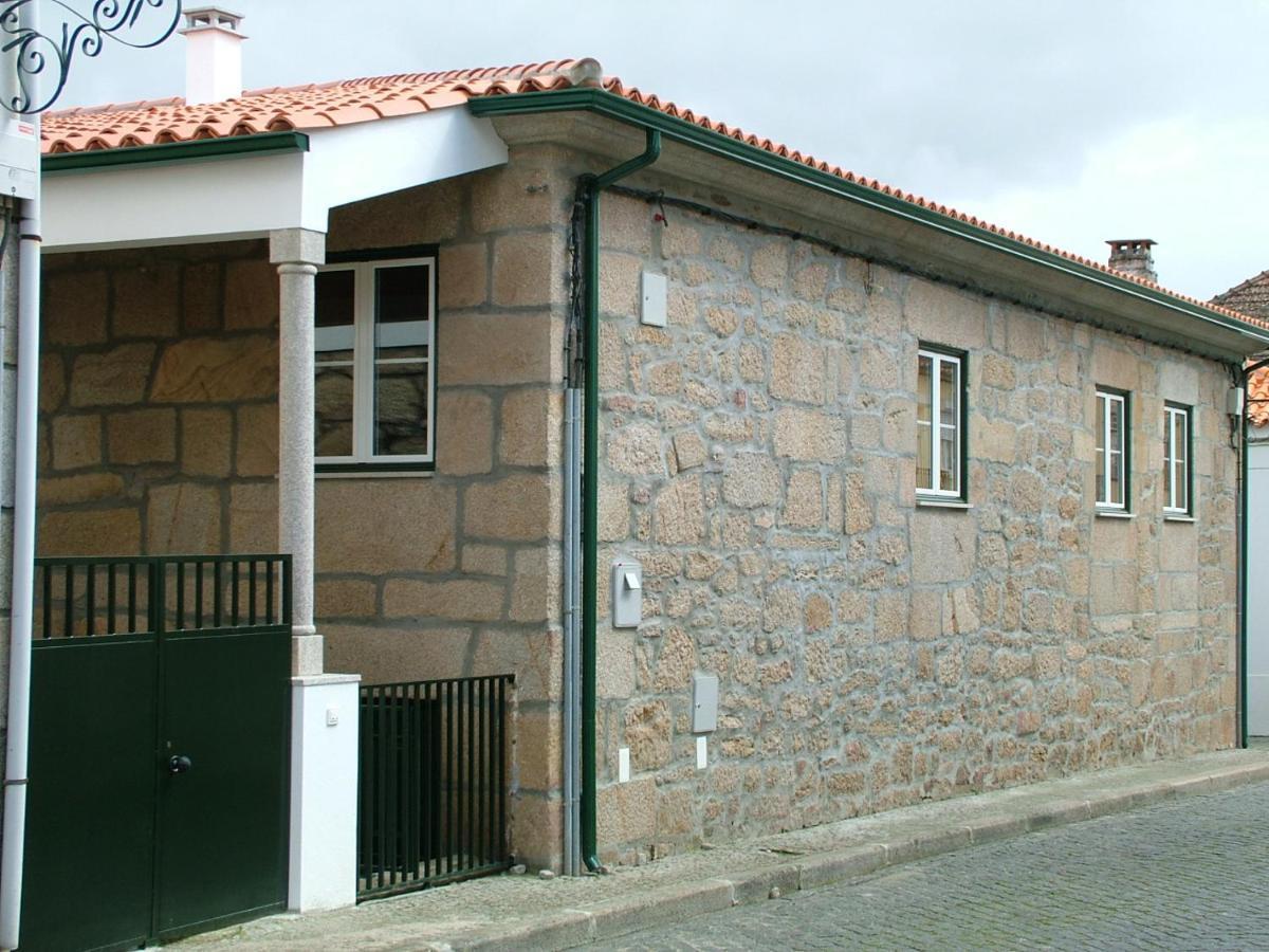 Casa D Toninha - Casas De Campo - Turismo Espaco Rural - Al Sernancelhe المظهر الخارجي الصورة